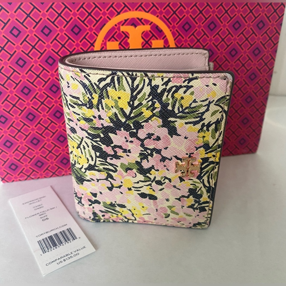 SOLD - Tory Burch Emerson mini wallet